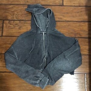 Loose-fitted, cropped hoodie